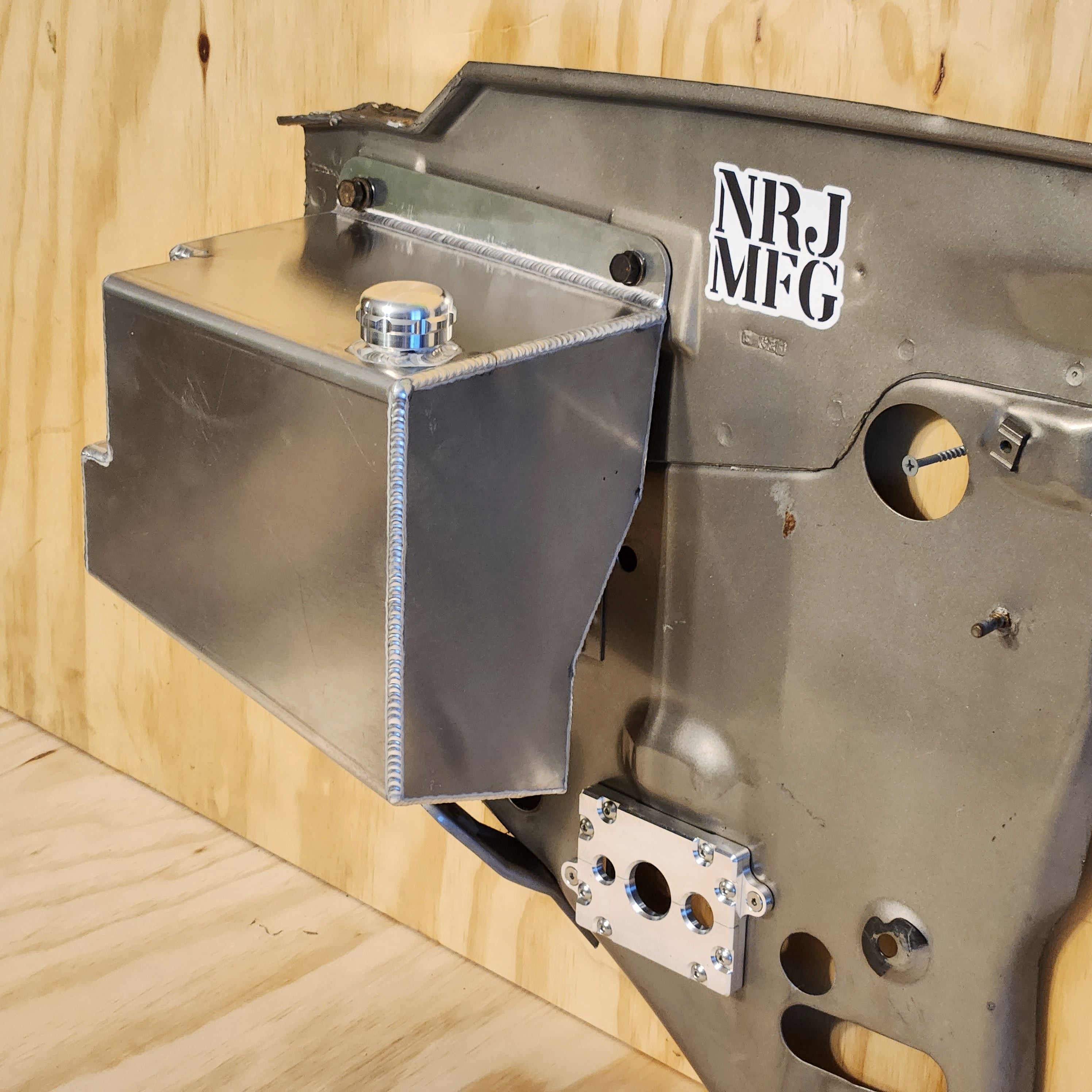 1988-98 GM C/K1500 OBS Coolant Overflow Reservoir – NRJ MFG